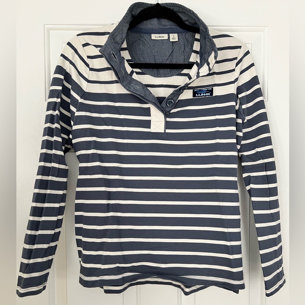 L.L. Bean Navy Chambray Henley Pullover